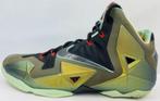 Nike LeBron James XI Roi Pride 2013, Comme neuf, Enlèvement ou Envoi, Chaussures