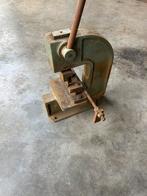 Manuele ponsmachine, Ophalen, Gebruikt