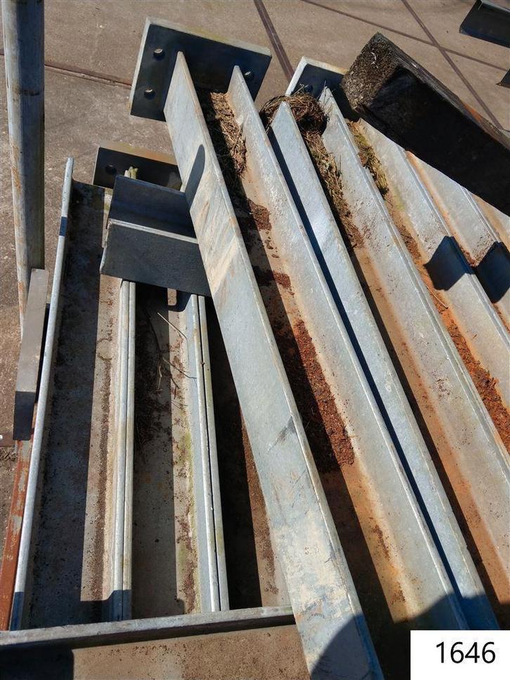 1646. Zwaar / paal / aanrijdbeveiliging / gegalvaniseerd, Doe-het-zelf en Bouw, Overige Doe-Het-Zelf en Bouw, Gebruikt, Ophalen