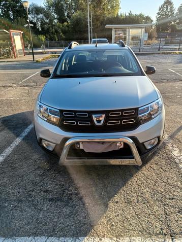 Dacia Sandero stepway 15 th anniversery a vendre, Autos, Dacia, Achat, Euro 6, Phares antibrouillard, Particulier