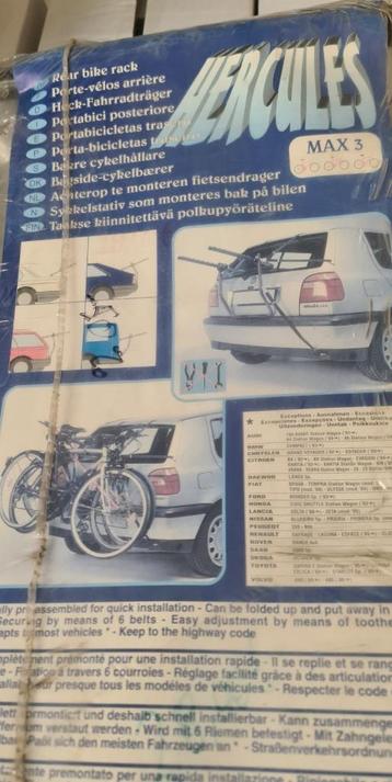 nieuw fietsenrek om 3 fietsen op de koffer te plaatsen.  beschikbaar voor biedingen