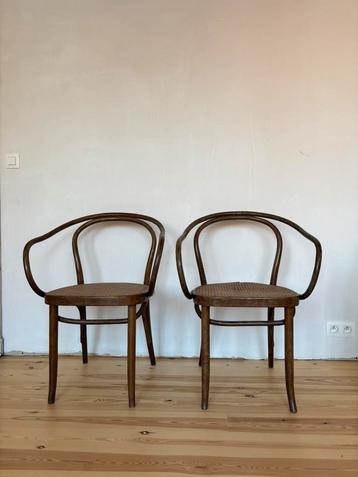 thonet stijl stoelen beschikbaar voor biedingen