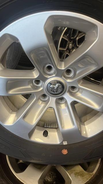 18 inch 20 inch 22 inch dodge ram velgen ram 1500 banden beschikbaar voor biedingen