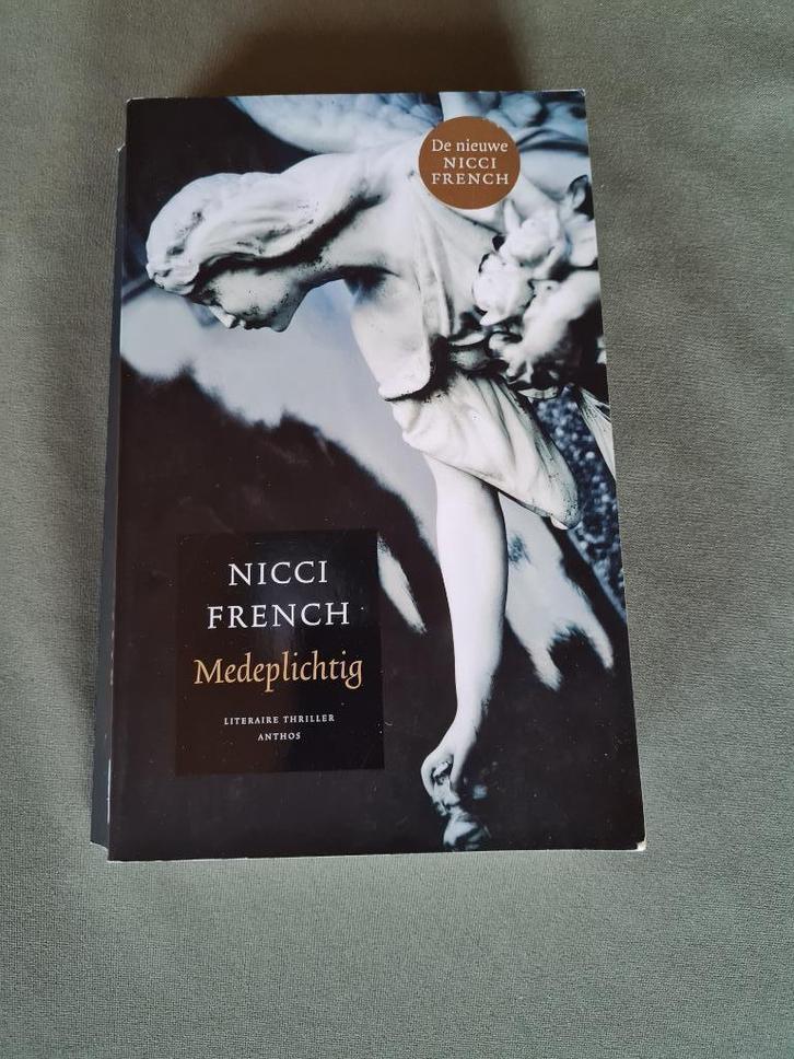 Nicci French_Medeplichtig, Boeken, Thrillers, Gelezen, Europa overig, Ophalen of Verzenden