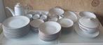 Bohemia - Vintage porseleinen servies voor 12 personen, Antiek en Kunst, Ophalen