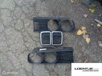 Grill bmw e30 325i 320i 318i 316 disponible aux enchères