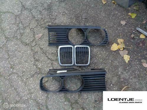 Grill bmw e30 325i 320i 318i 316, Autos : Pièces & Accessoires, Carrosserie & Tôlerie, BMW, Utilisé, Enlèvement ou Envoi