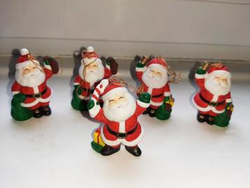 Lot de 5 figurines père Noël à suspendre