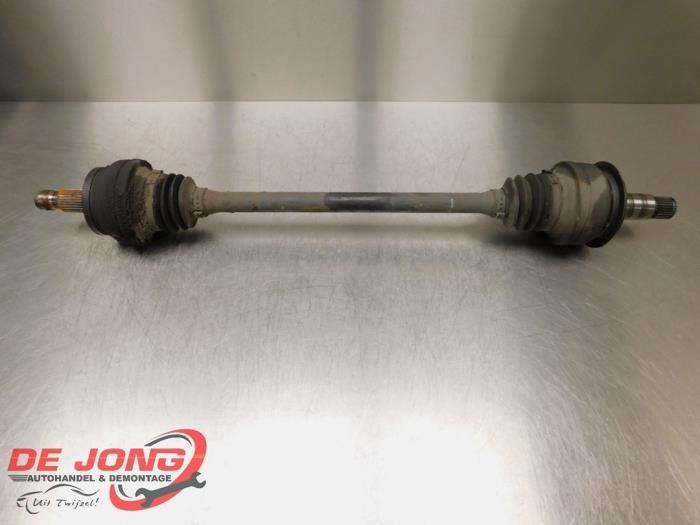 Arbre de transmission arrière gauche d'un Mercedes C-Klasse, Autos : Pièces & Accessoires, Freins & Transmission, Mercedes-Benz