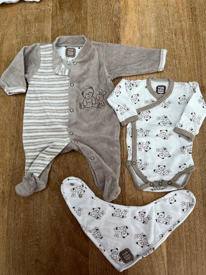 Vêtements BB Naissance, Enfants & Bébés, Vêtements de bébé | Taille 50, Comme neuf, Garçon ou Fille, Costume, Enlèvement ou Envoi