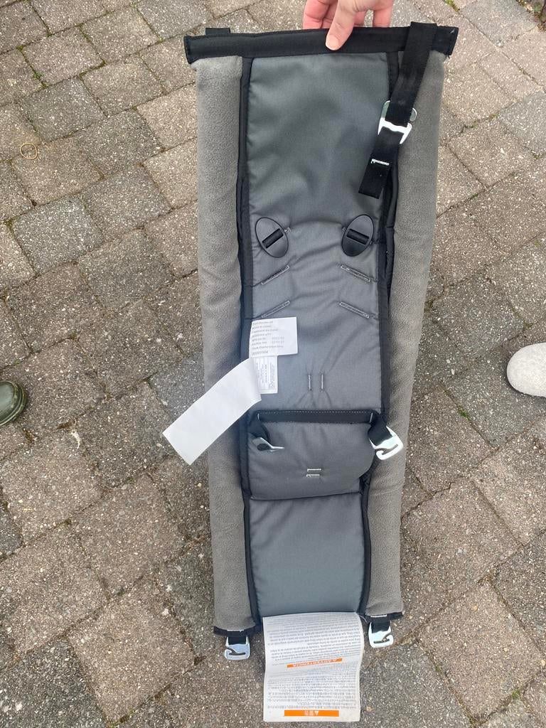 Thule baby sling Thule fietskar, Ophalen, Zo goed als nieuw