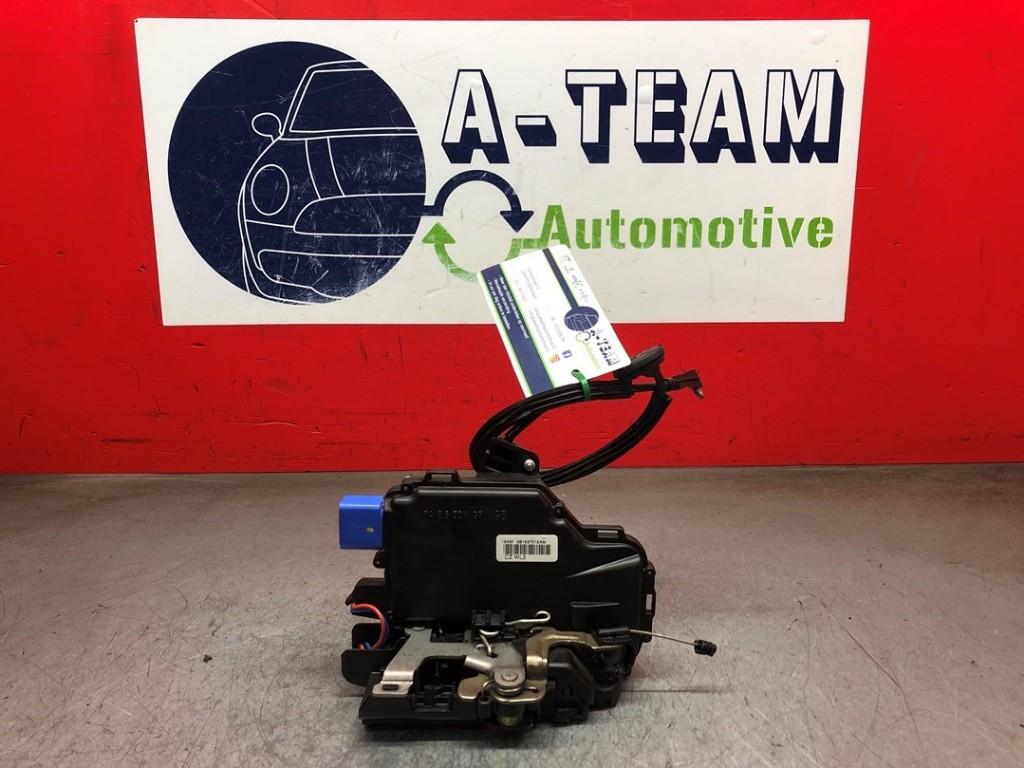 PORTIERSTANGEN LINKS VOOR Skoda Fabia (6Y2) (3B1837015AM), Gebruikt, Skoda