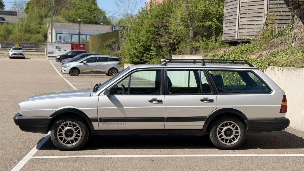 Passat 32b syncro 5 cylinder 1986, Auto's, Volkswagen, Particulier, Passat, 4x4, Centrale vergrendeling, Dakrails, Metaalkleur
