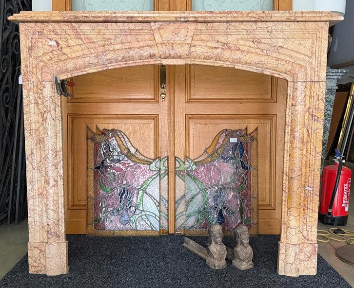 Antieke schouw / Cheminée en marbre, Maison & Meubles, Cheminées, Utilisé, Autres types, Enlèvement