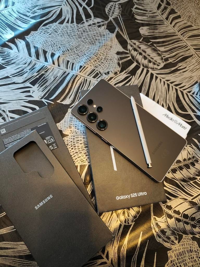 Samsung s25 ultrazwart titanium 256 GB