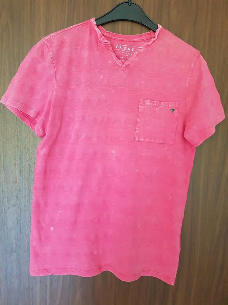 T-Shirt, Guess, fel roze, maat XS, 164, Kinderen en Baby's, Kinderkleding | Maat 164, Ophalen, Zo goed als nieuw