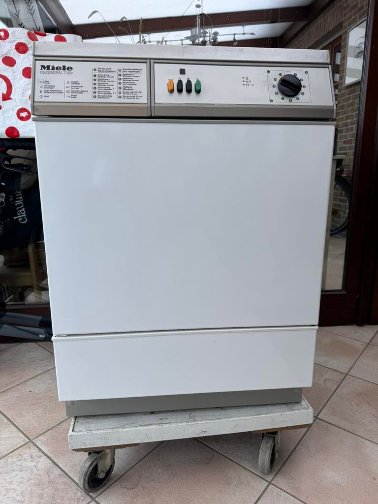 Professionele droogkast van Miele, Ophalen, 6 tot 8 kg, Gebruikt, Luchtafvoer