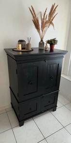 Grote massieve kast – landelijke / industriële stijl, Huis en Inrichting, Kasten | Ladekasten, Ophalen, Zo goed als nieuw