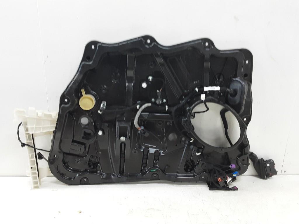 PANNEAU DE PORTE AVANT DROIT Jeep Grand Cherokee L (WL), Jeep, Mevr. I. Hauben, Utilisé, Rue de l'Espoir 34 34
4030  GRIVEGNÉE, BE