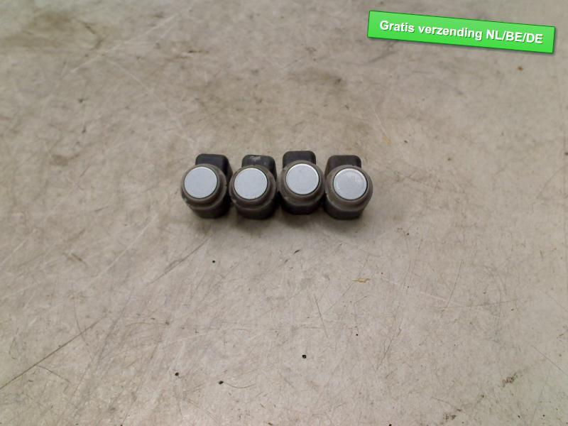ENSEMBLE CAPTEURS AIDE AU STATIONNEMENT Audi A4 Avant (B8), Autos : Pièces & Accessoires, Dhr. R. de Gouw, Audi, Utilisé, De Bloemendaal 21 21
5221 EB  'S HERTOGENBOSCH, NL