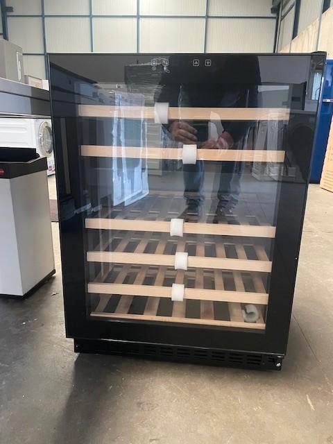 wijnkoelkast nieuw toonzaalmodel, Elektronische apparatuur, Koelkasten en IJskasten, Nieuw, 100 tot 150 liter, Minder dan 85 cm