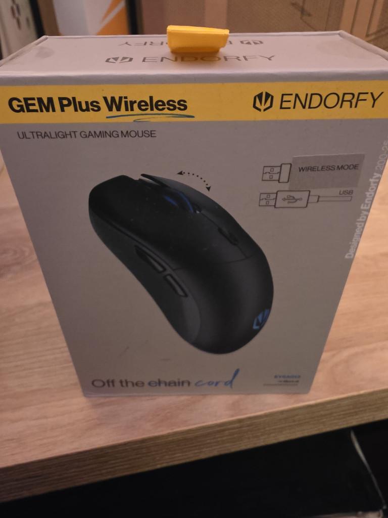Wireless gaming mouse van het merk "Endorfy", Computers en Software, Muizen, Ophalen, Nieuw, Muis