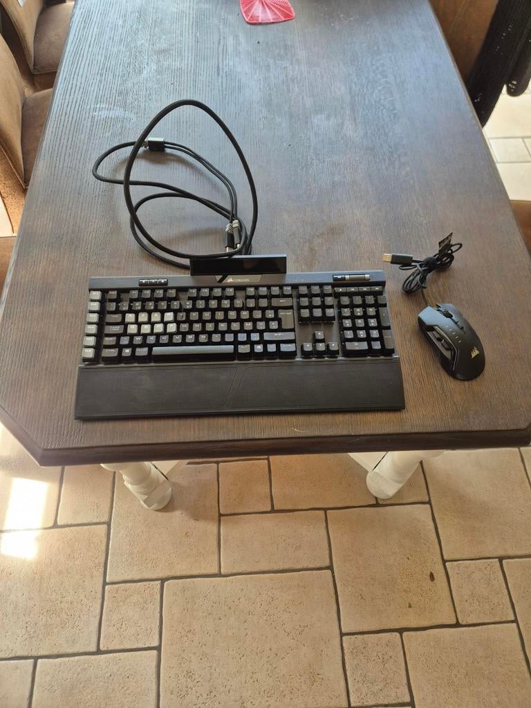 Toetsenbord en muis, Ophalen