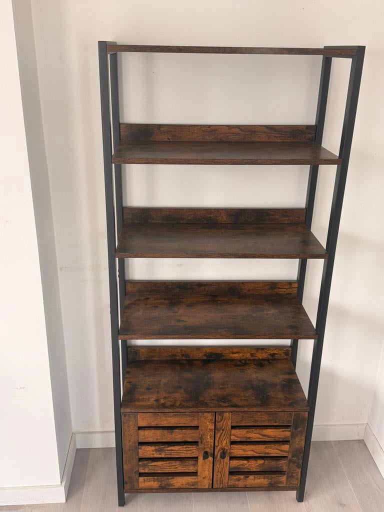 Boekenkast, Ophalen, Zo goed als nieuw