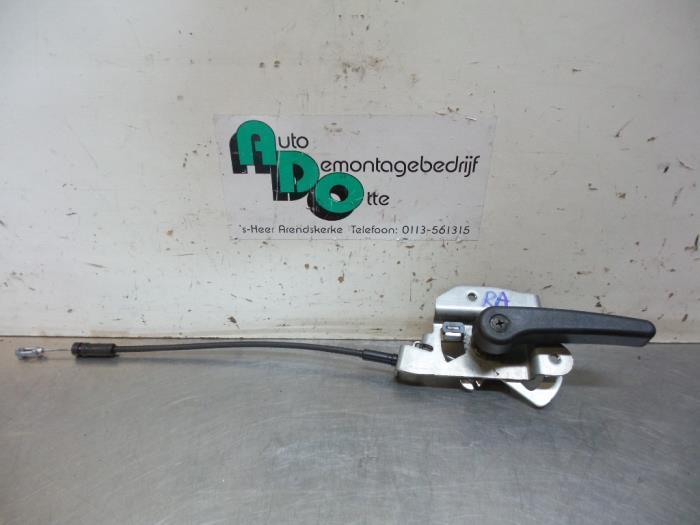 Poignée portière arrière camionnette d'un Nissan NV200, Autos : Pièces & Accessoires, Carrosserie & Tôlerie, Nissan, Utilisé, Enlèvement ou Envoi