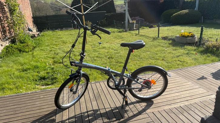 Velo pliant fold 120 gris decathlon tres peu servit, Vélos & Vélomoteurs, Vélos | Vélos pliables, Comme neuf, Vitesses, Enlèvement