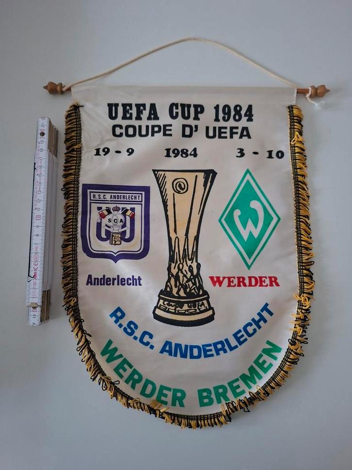 RSC Anderlecht – Werder Bremen 1984 UEFA Cup wimpel, Verzamelen, Sportartikelen en Voetbal, Ophalen of Verzenden
