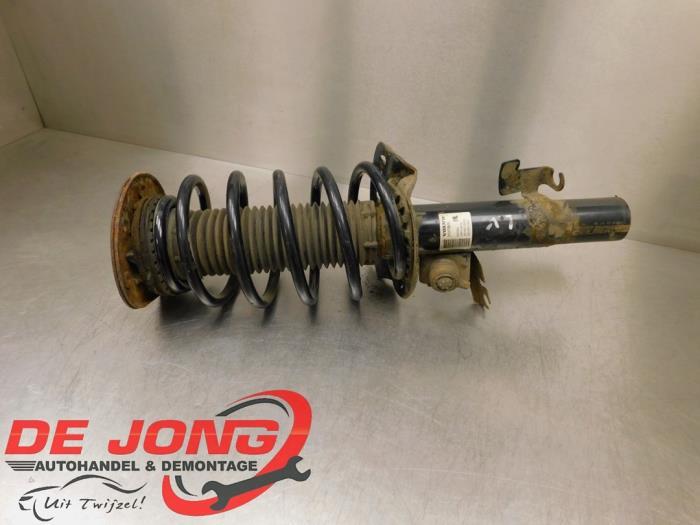 Barre amortisseur avant gauche d'un Volvo V70, -, 3 mois de garantie, -, -