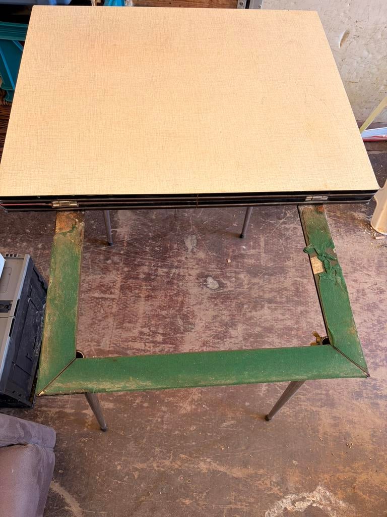 Table vintage pliante années 70 – style rétro, Enlèvement, Comme neuf