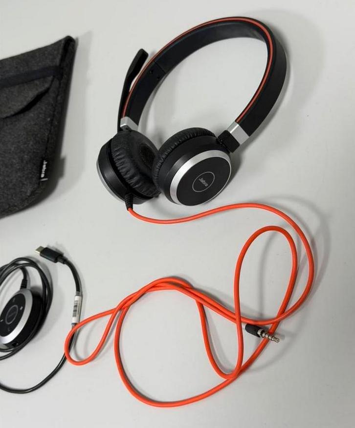 Casque stéréo Jabra Evolve 40 UC USB-C, casque de bureau, Informatique & Logiciels, Casques micro, Comme neuf, Over-ear, Filaire