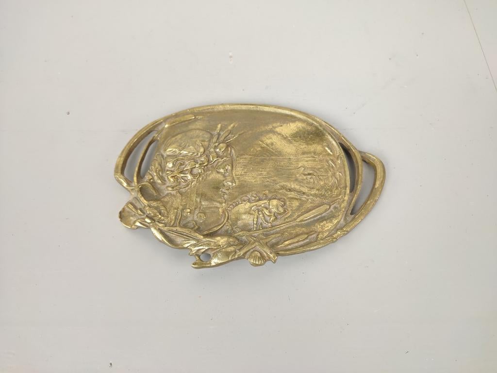 Messing vide-poche in art nouveau stijl, Antiquités & Art, Antiquités | Bronze & Cuivre, Enlèvement ou Envoi