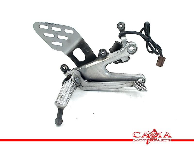 REPOSE PIEDS AVANT DROIT YZF R6 2003-2005 (YZF-R6 5SL), Motos, Pièces | Yamaha, Utilisé