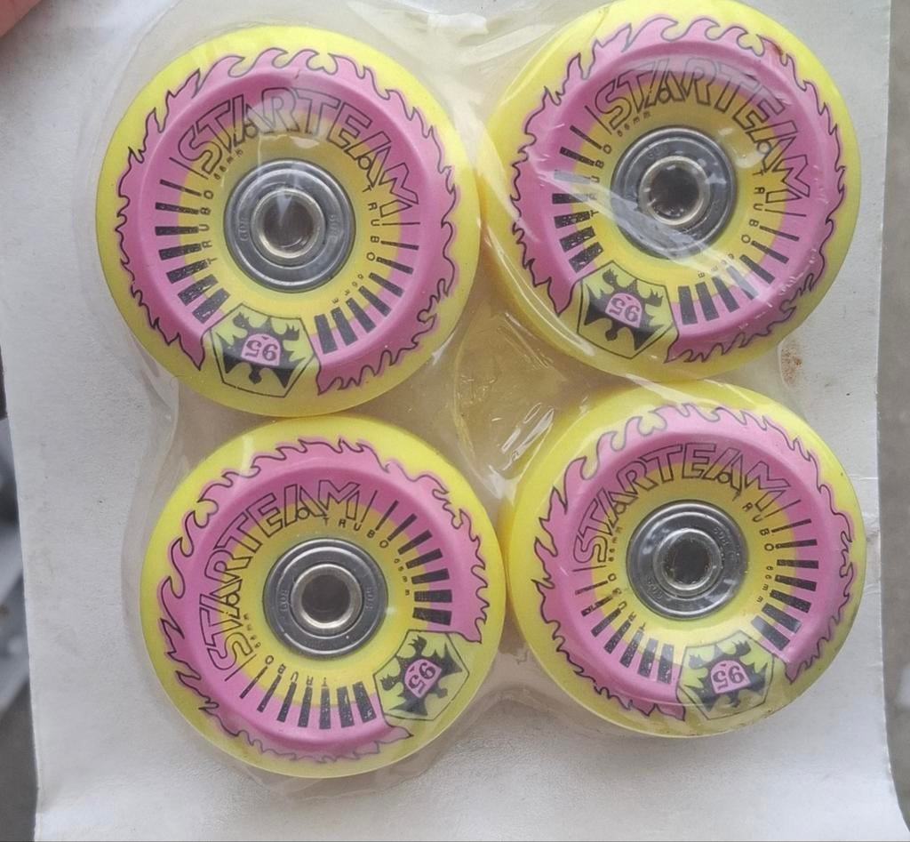 Roues Vintage Starteam — MAINTENANT (dans leur emballage !), Sports & Fitness, Enlèvement ou Envoi, Skateboard