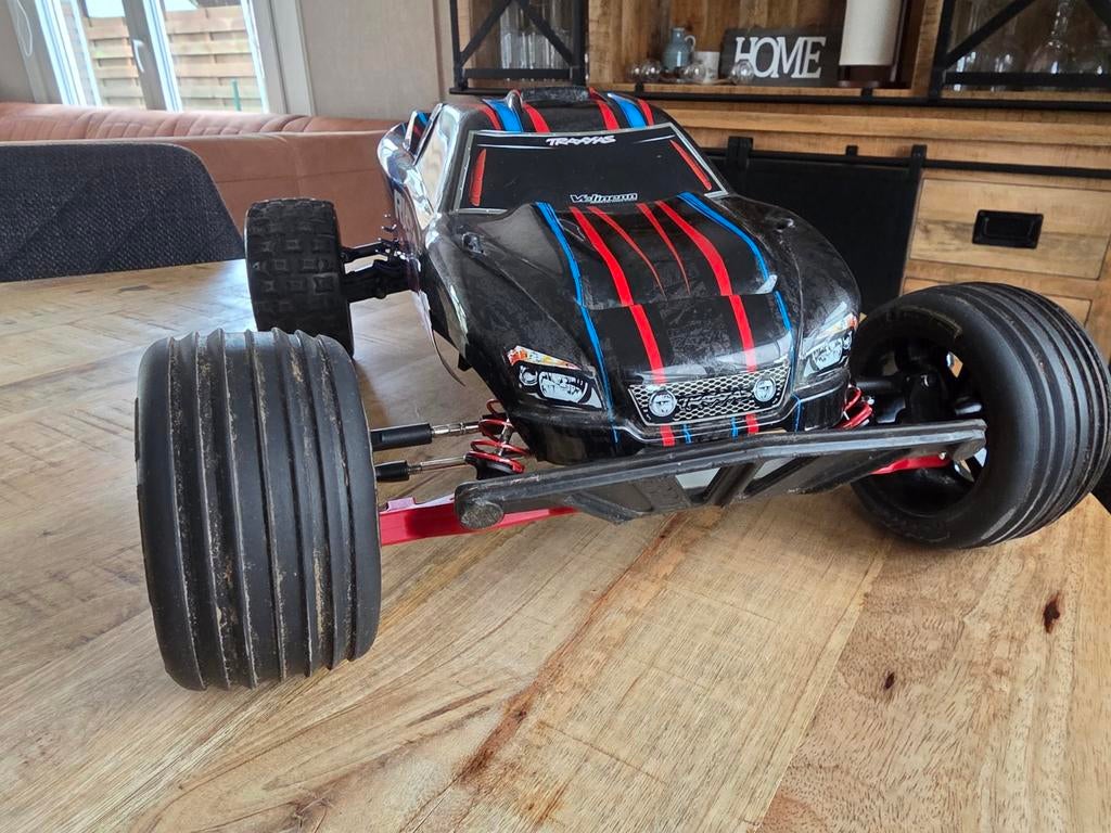 Traxxas Rustler VXL, Enlèvement