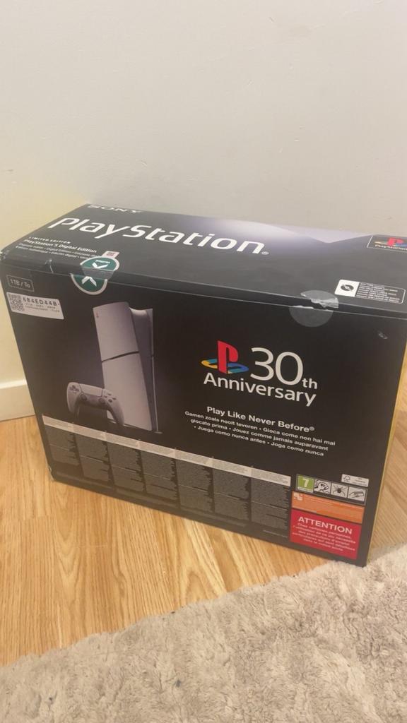 Playstation 5 30th anniversary edition, Enlèvement, Comme neuf, Playstation 5 Digital