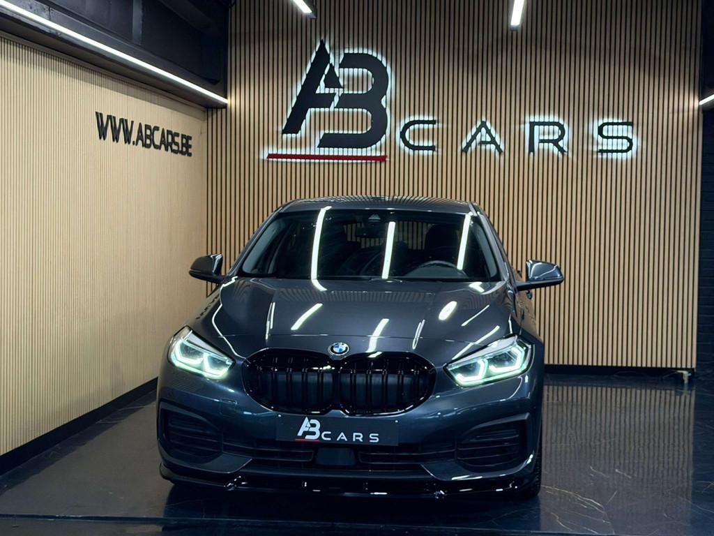 BMW 1 Serie 116 d* SPORT / LOOK PACK M * GARANTIE 12 MOIS *, Gebruikt, https://public.car-pass.be/vhr/956a8b18-cd73-470a-9308-8bc348684fa7