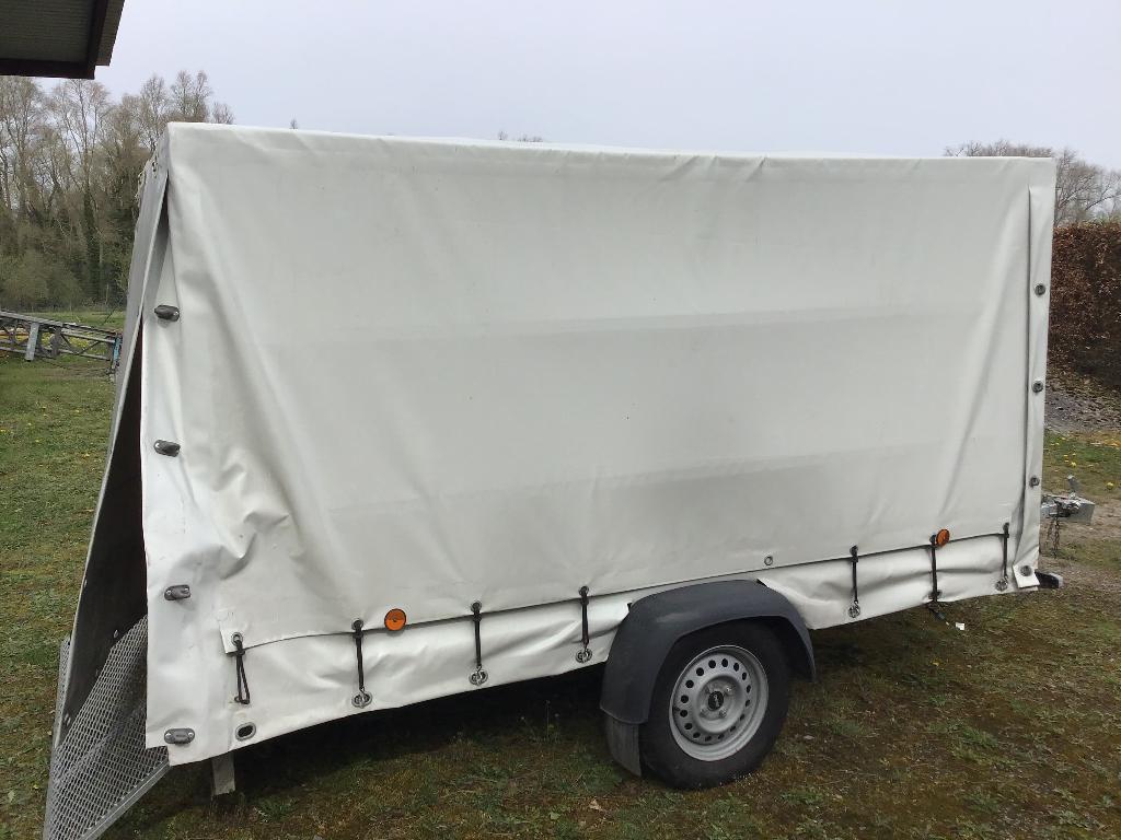 Aanhangwagen, Enlèvement, Utilisé