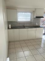 Studio met aparte slpk te Deurne, Huis en Inrichting, Ophalen, Zo goed als nieuw