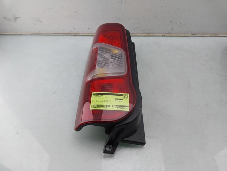 FEU ARRIÈRE GAUCHE Peugeot Partner (EA / / EF / EN / EU), Autos : Pièces & Accessoires, Éclairage, Peugeot, Utilisé