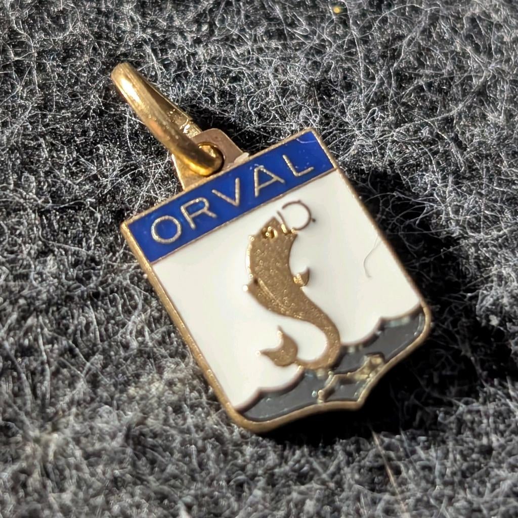 ORVAL medaille — hanger te koop, Handtassen en Accessoires, Kettinghangers, Ophalen of Verzenden, Gebruikt, Blauw