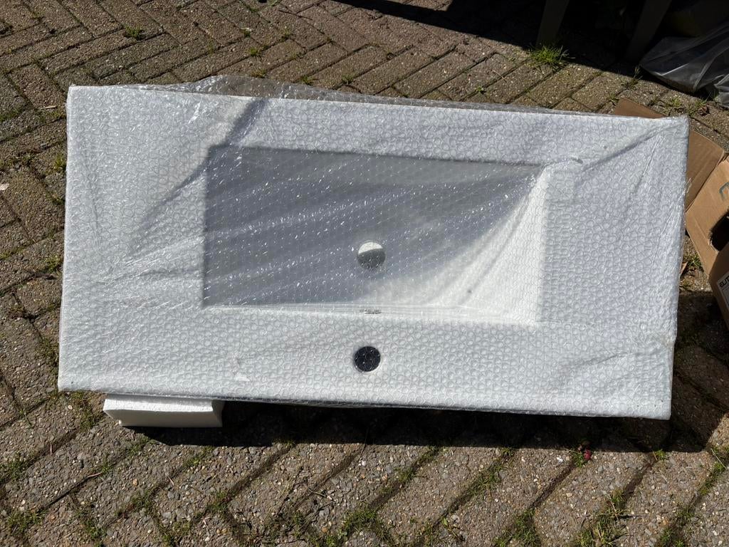 Vasque blanche  neuve céramique 80 cm  Retrait à la porte, Maison & Meubles, Enlèvement, Neuf, 50 à 100 cm, Lavabo ou Évier