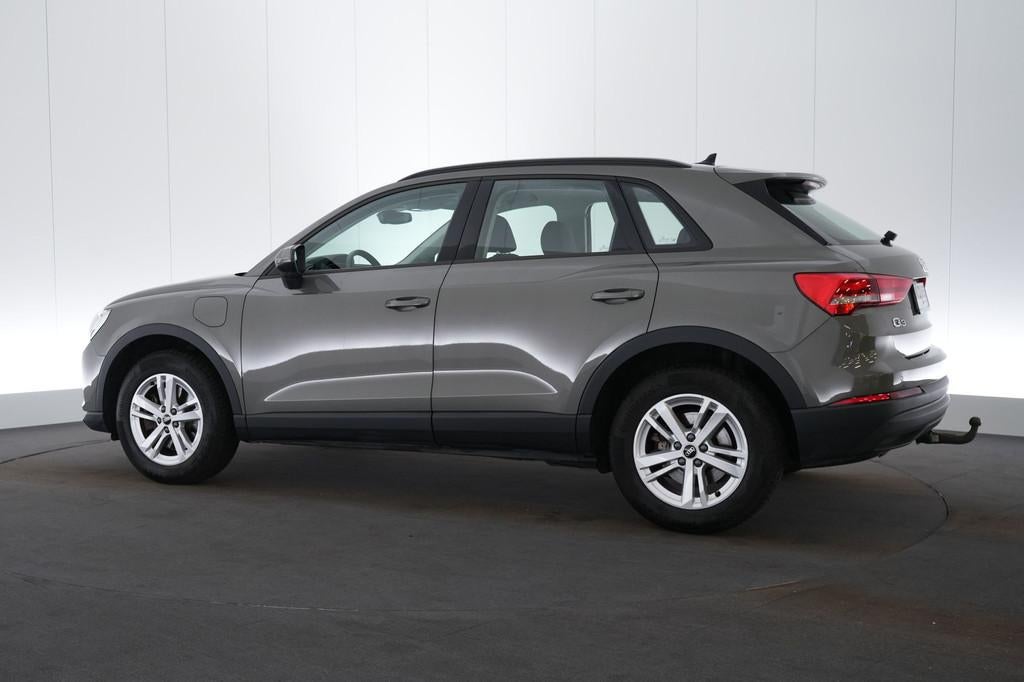 (2BLM956) AUDI Q3, 32 g/km, Gebruikt, https://public.car-pass.be/vhr/995b57e2-7bff-445f-b420-2c2f51f83245, Plug-in hybride