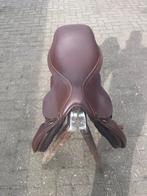 LJ springzadel bruin, Dieren en Toebehoren, Paarden en Pony's | Zadels, Ophalen, Gebruikt, Springen