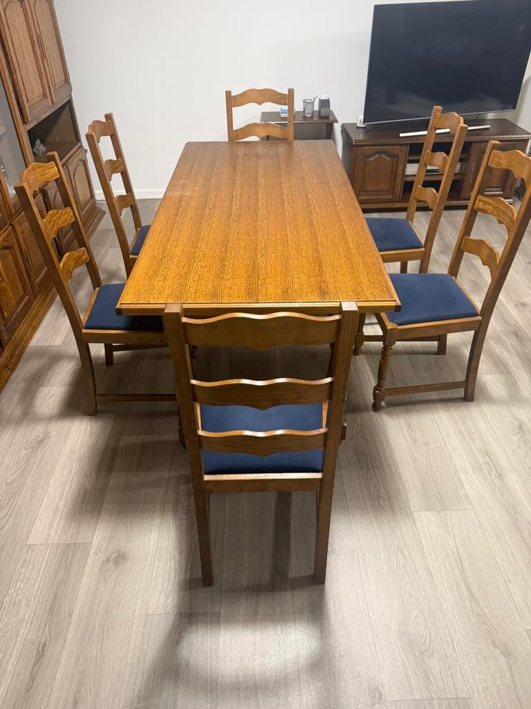Massief houten eettafel + 6 stoelen, Ophalen, Zo goed als nieuw