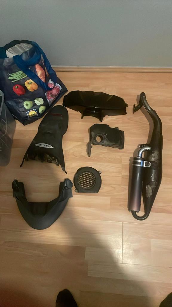 Scooter onderdelen, Fietsen en Brommers, Brommeronderdelen | Algemeen, Zo goed als nieuw, Uitlaat, Ophalen