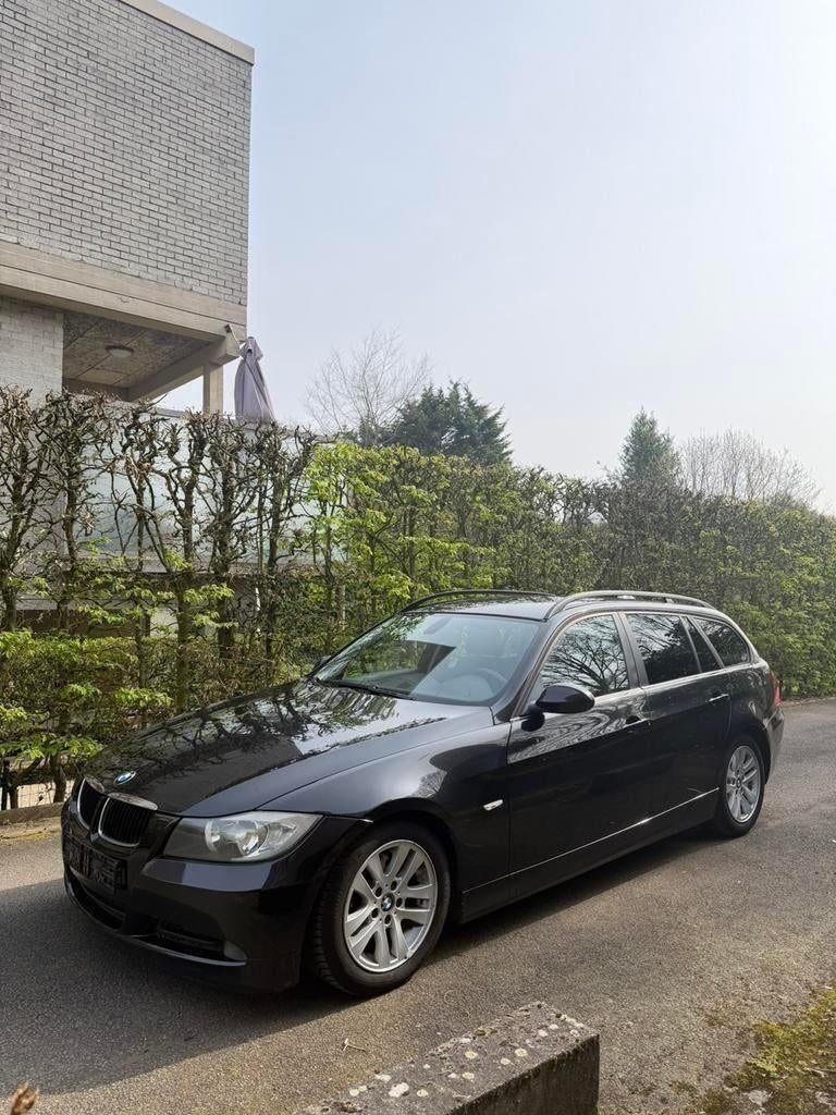 BMW 320d avec 214 000 km de 2008 - 1er propriétaire, Autos, BMW, https://public.car-pass.be/vhr/383a324f-d750-4c4b-ae86-d1be55aa4303